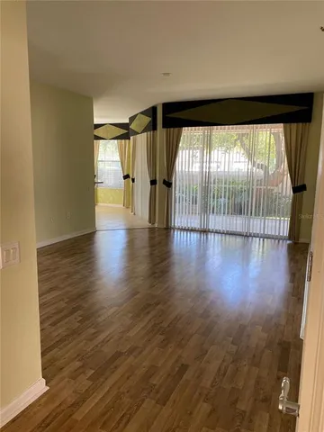 $2,400 | 2066 Carriage Lane, Clearwater, FL 33765