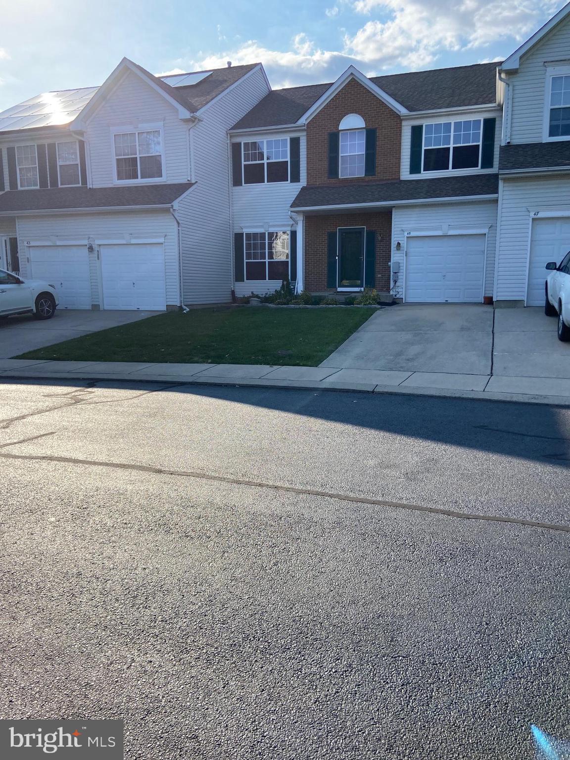 45 Windingbrook Road Bordentown, NJ 08505 - Photo 3 of 28 Front exterior