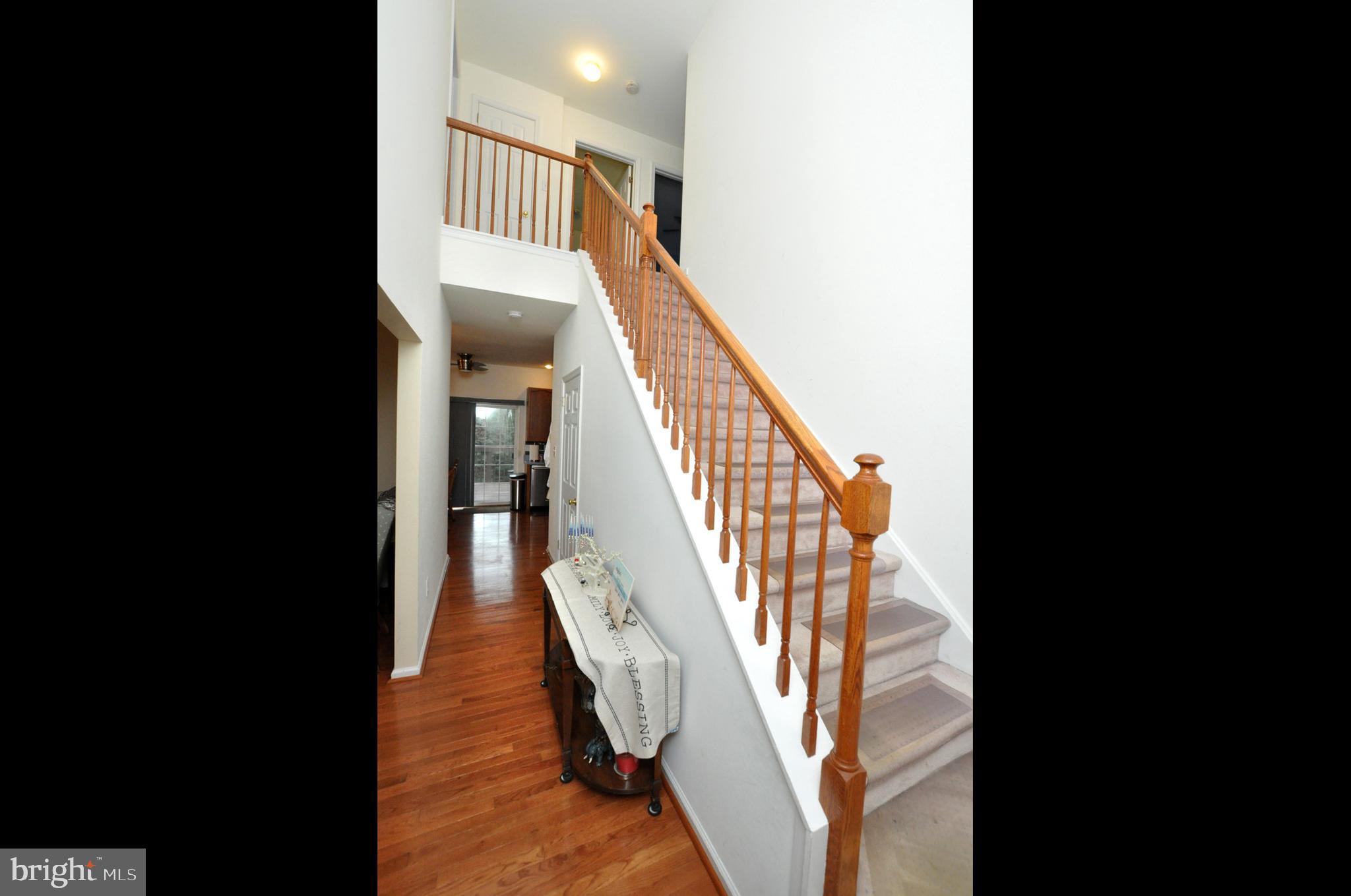 45 Windingbrook Road Bordentown, NJ 08505 - Photo 5 of 28 Hallway / Stairway