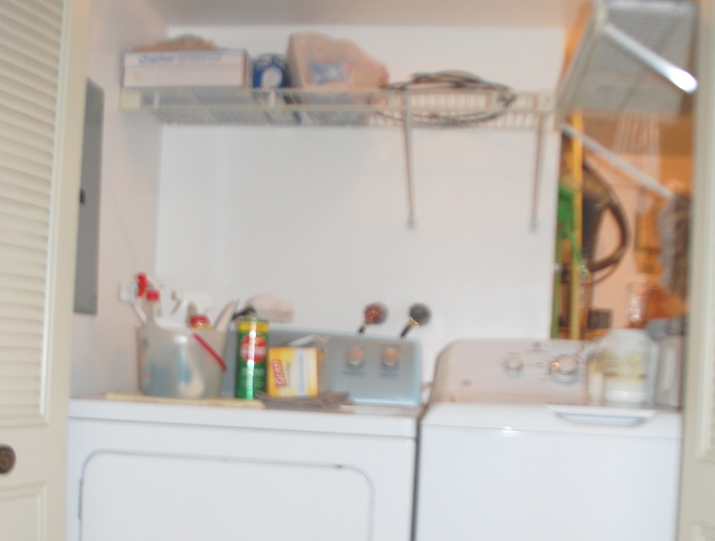 10532 Ridge Cove Drive, Unit 27A Chicago Ridge, IL 60415 - Photo 14 of 15 a bathroom with a sink and a mirror