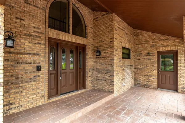 $2,850 | 6151 Silver Oaks Drive, Zephyrhills, FL 33542