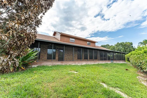 $2,850 | 6151 Silver Oaks Drive, Zephyrhills, FL 33542