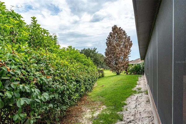 $2,850 | 6151 Silver Oaks Drive, Zephyrhills, FL 33542