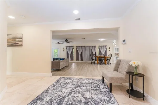 $2,850 | 6151 Silver Oaks Drive, Zephyrhills, FL 33542