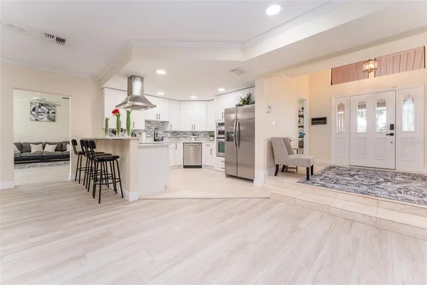 $2,850 | 6151 Silver Oaks Drive, Zephyrhills, FL 33542