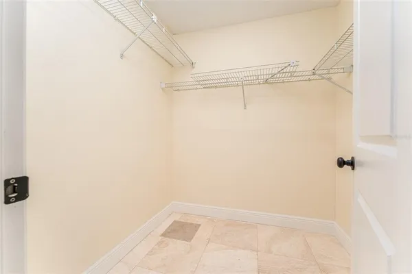 $2,850 | 6151 Silver Oaks Drive, Zephyrhills, FL 33542