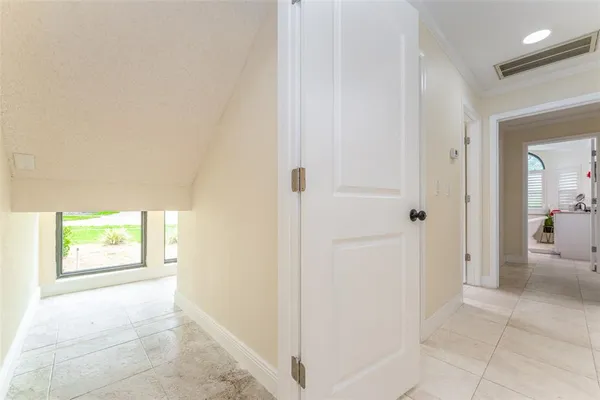 $2,850 | 6151 Silver Oaks Drive, Zephyrhills, FL 33542