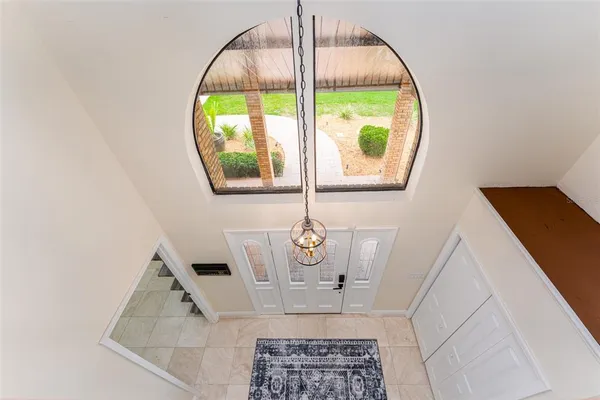 $2,850 | 6151 Silver Oaks Drive, Zephyrhills, FL 33542