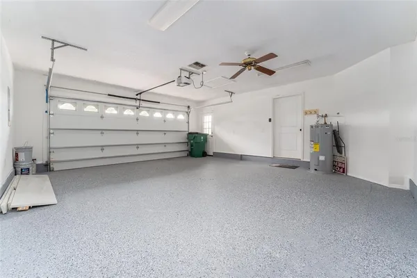 $2,850 | 6151 Silver Oaks Drive, Zephyrhills, FL 33542