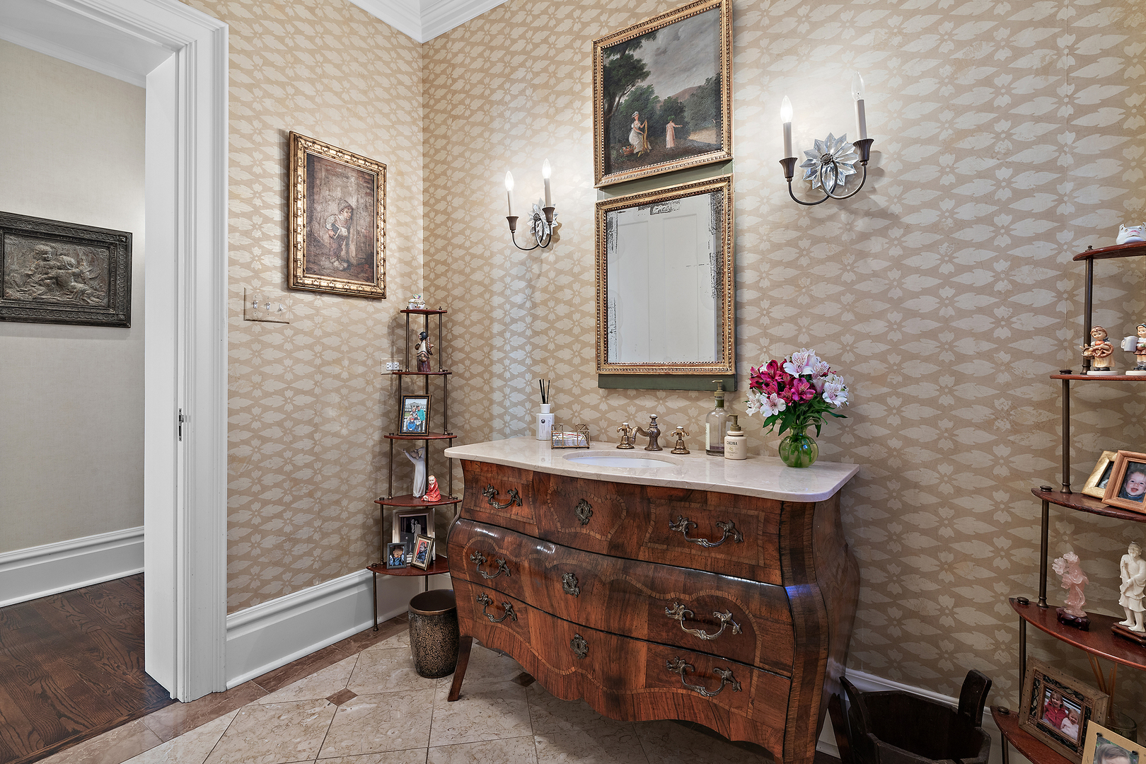 640 Hill Road Winnetka, IL 60093 - Photo 21 of 52 a bathroom with a sink and a mirror