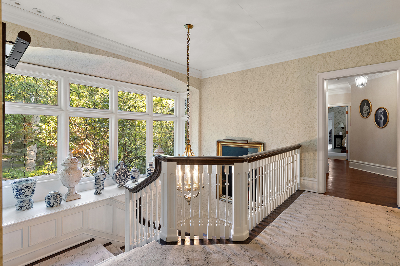 640 Hill Road Winnetka, IL 60093 - Photo 22 of 52 a view of an entryway with wooden floor