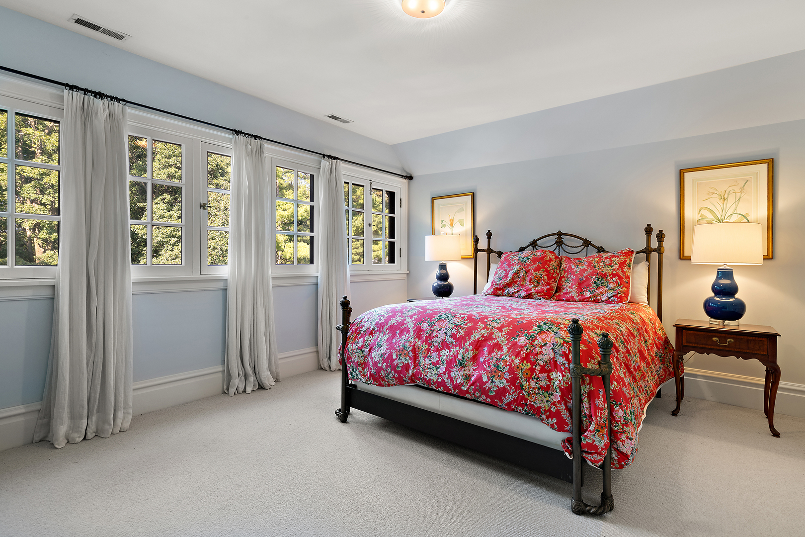 640 Hill Road Winnetka, IL 60093 - Photo 32 of 52 a large bed sitting in a bedroom next to a window