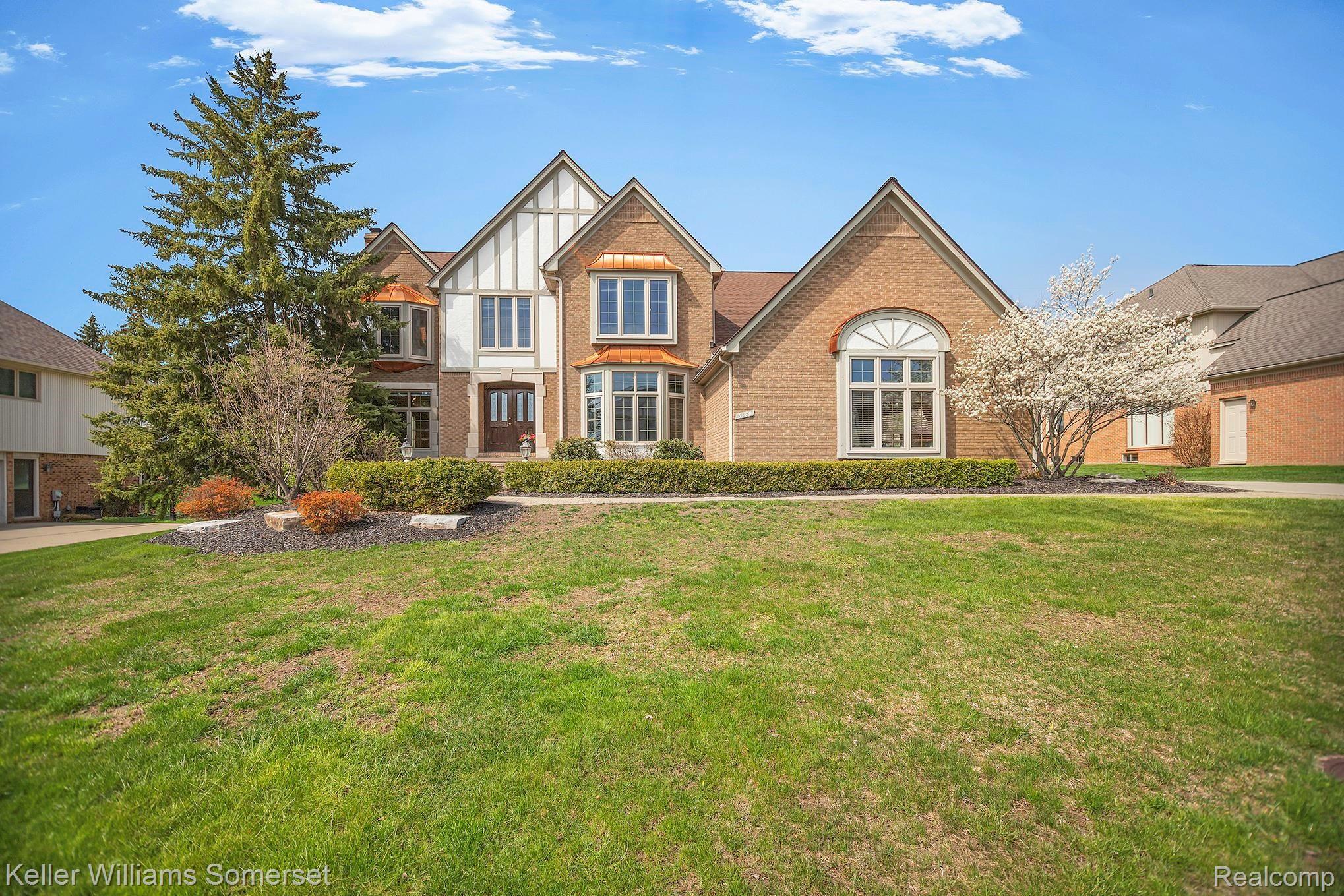 3180 Summit Ridge Drive Rochester, MI 48306 - Photo 1 of 35 Welcome Home!!