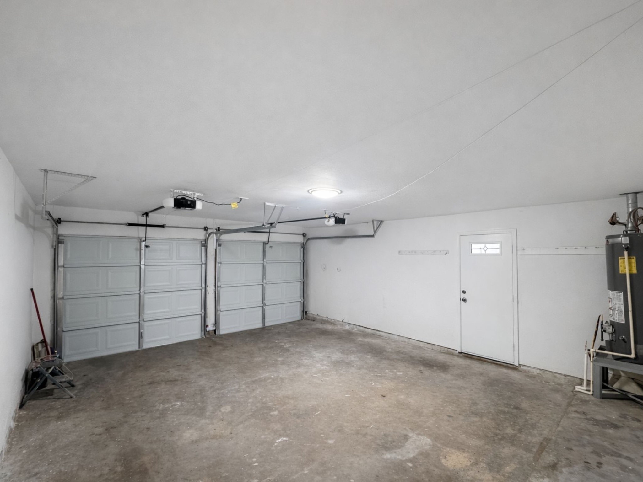 1318 Epsilon Street Pasadena, TX 77504 - Photo 12 of 15 a view of a garage