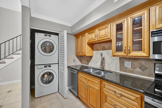 $2,950 | 382 Golfview Road, Unit C, North Palm Beach, FL 33408