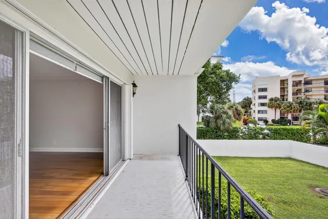 $2,950 | 382 Golfview Road, Unit C, North Palm Beach, FL 33408