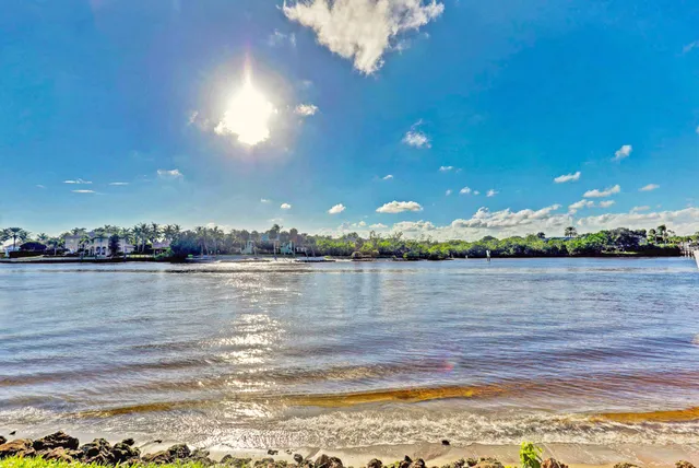 $2,950 | 382 Golfview Road, Unit C, North Palm Beach, FL 33408