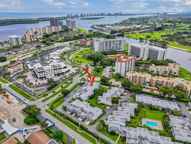 $2,950 | 382 Golfview Road, Unit C, North Palm Beach, FL 33408