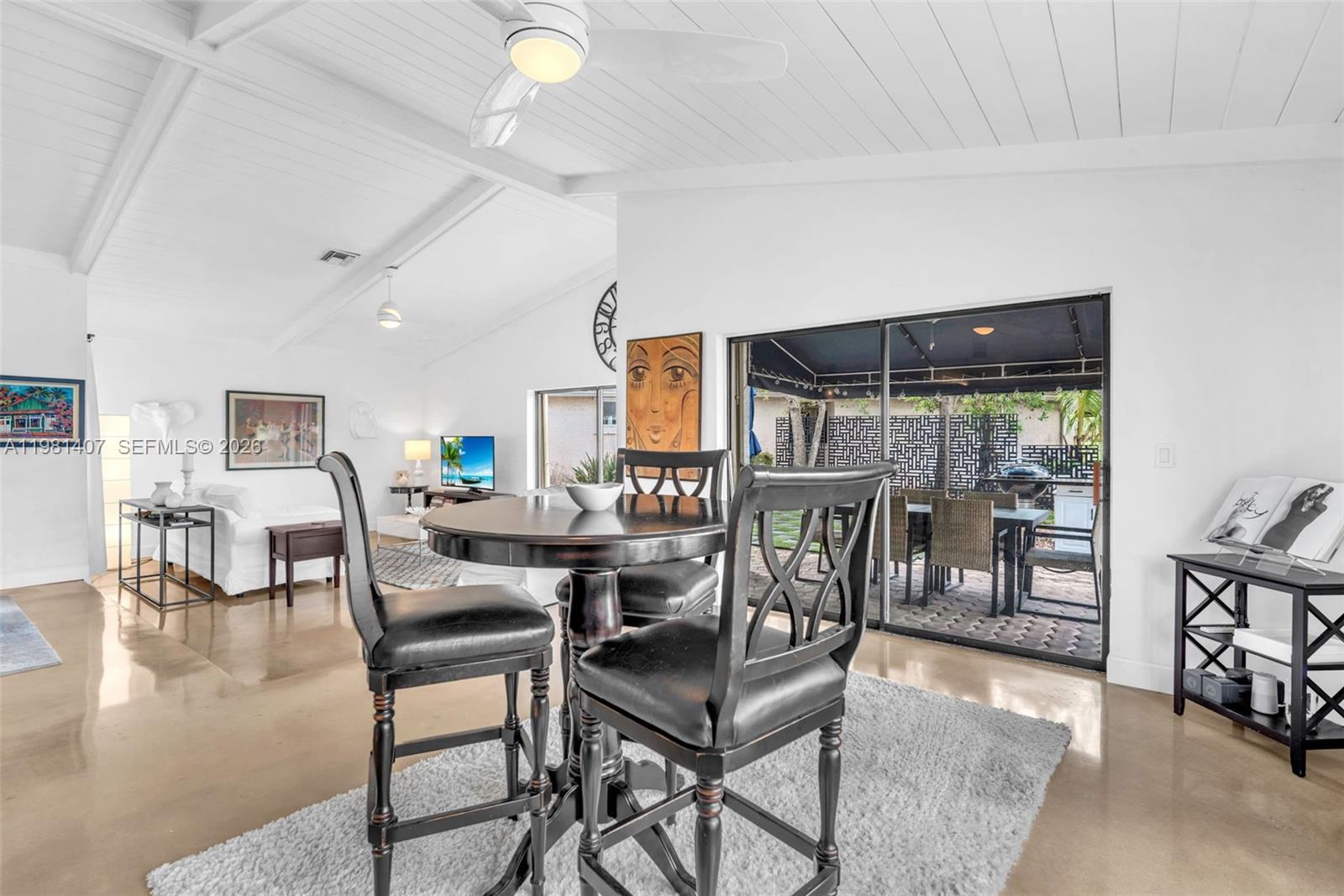 211 Southwest 87th Terrace Plantation, FL 33324 - Photo 20 of 54