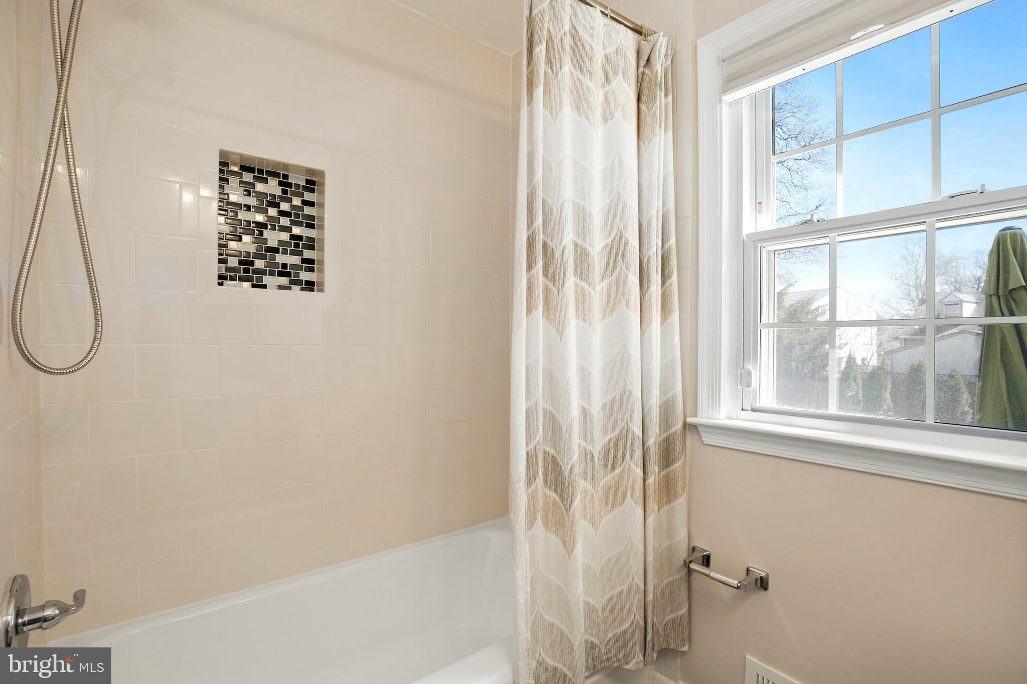 10159 Sutherland Road Silver Spring, MD 20901 - Photo 29 of 54