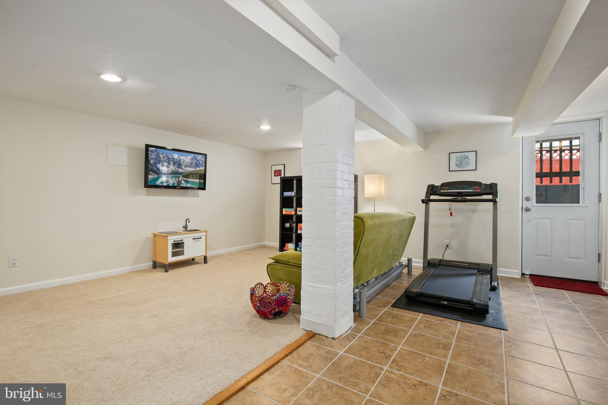 10159 Sutherland Road Silver Spring, MD 20901 - Photo 39 of 54