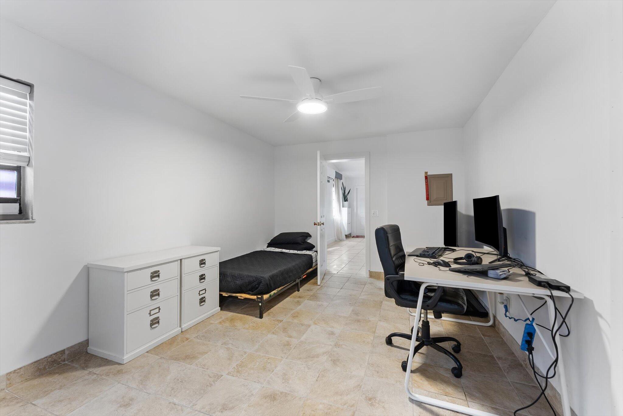 14852 Whatley Road Delray Beach, FL 33445 - Photo 11 of 23 11-11