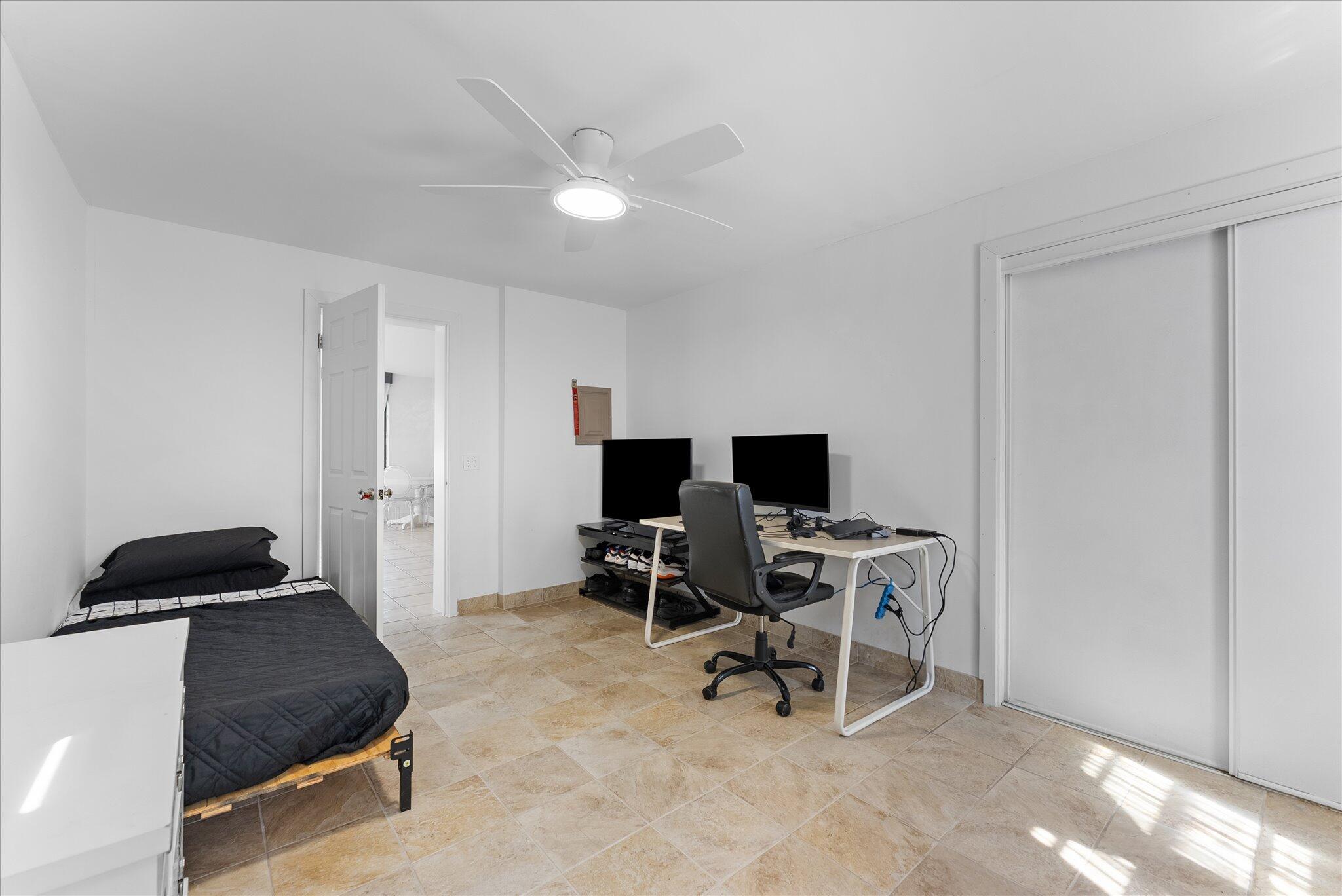 14852 Whatley Road Delray Beach, FL 33445 - Photo 12 of 23 12-12