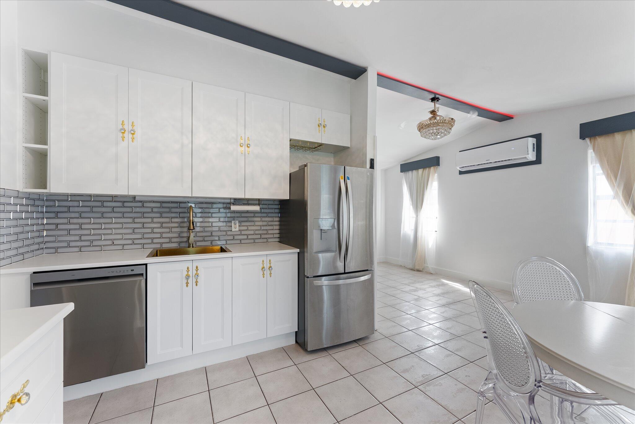 14852 Whatley Road Delray Beach, FL 33445 - Photo 9 of 23 09-9