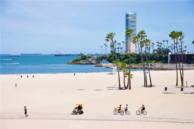 $1,224,990 | 850 East Ocean Boulevard, Long Beach, CA 90802