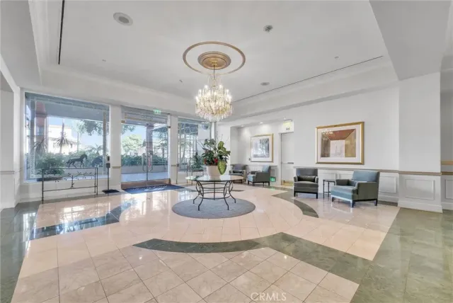 $1,224,990 | 850 East Ocean Boulevard, Long Beach, CA 90802