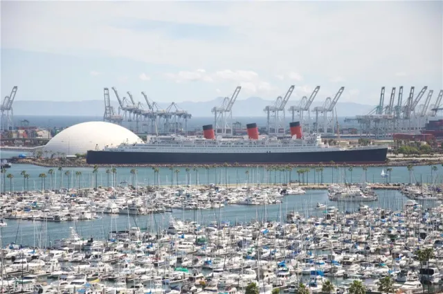 $1,224,990 | 850 East Ocean Boulevard, Long Beach, CA 90802