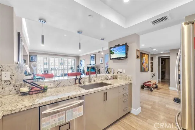 850 East Ocean Boulevard Long Beach, CA 90802 - Photo 8 of 58