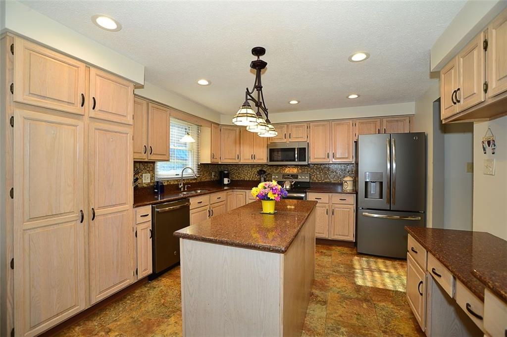 552 Sugar Run Road Eighty Four, PA 15330 - Photo 6 of 25