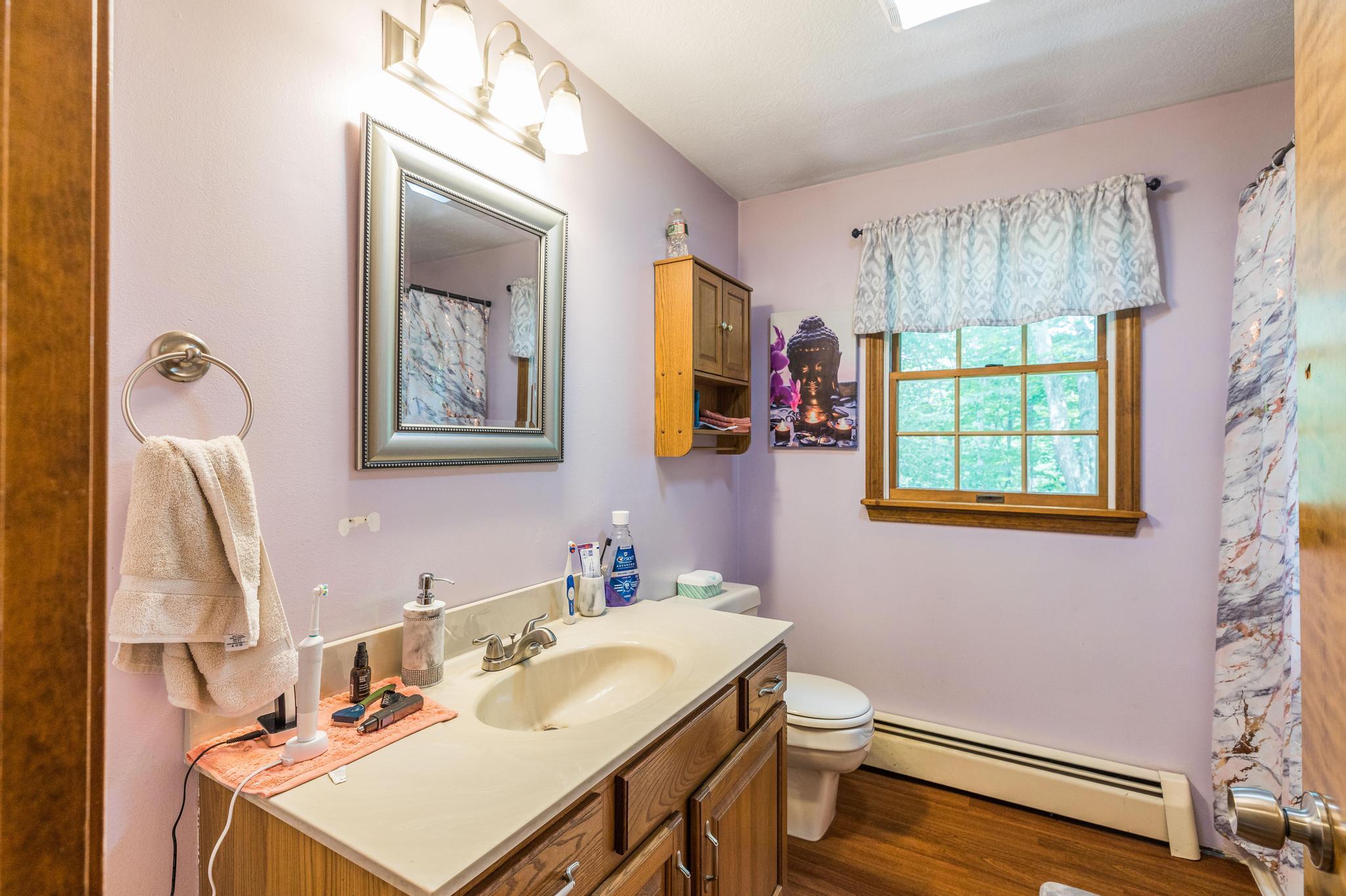 1422 State Road Eliot, ME 03903 - Photo 27 of 45 full bath 2nd floor