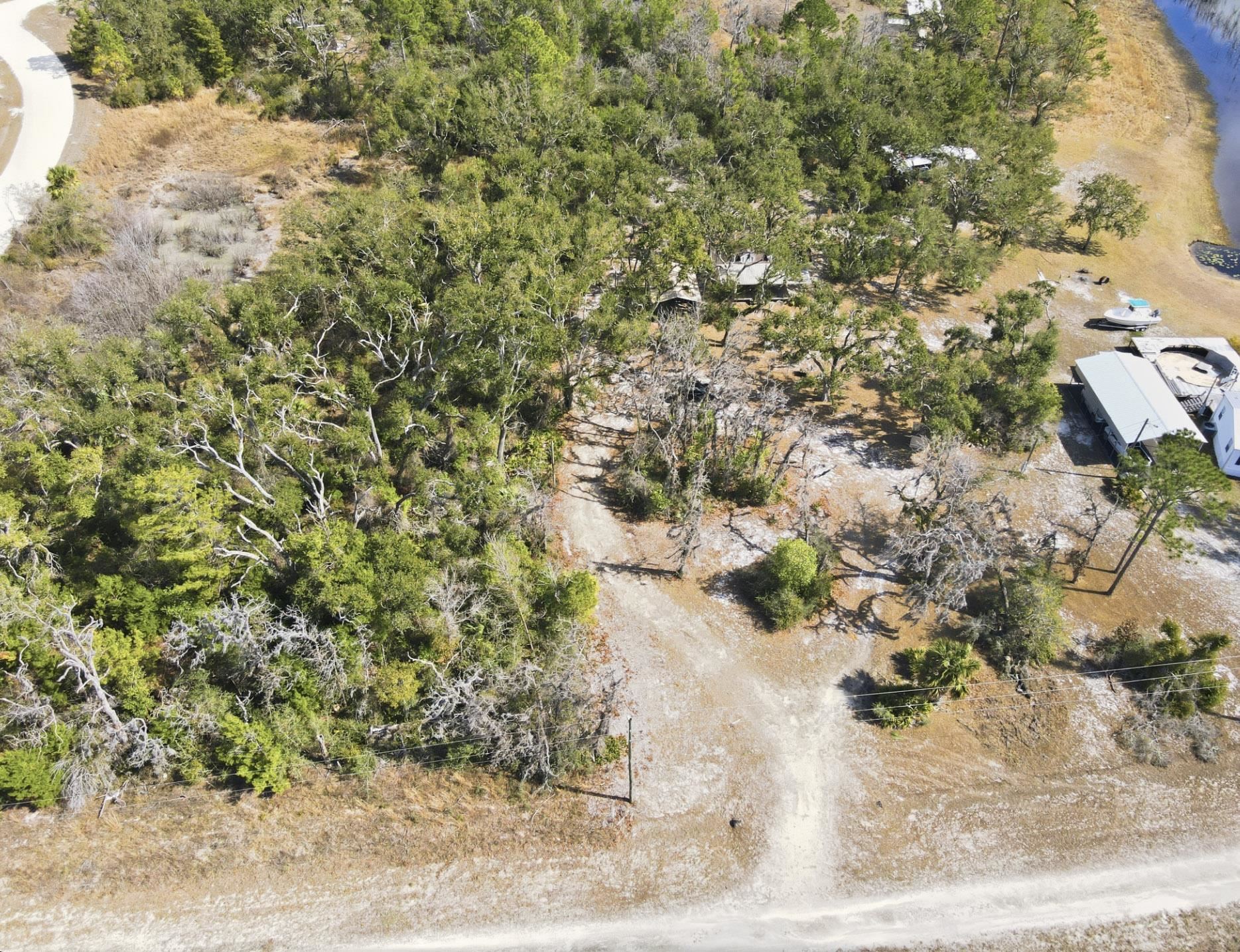 15942 Shell Drive Perry, FL 32348 - Photo 2 of 34