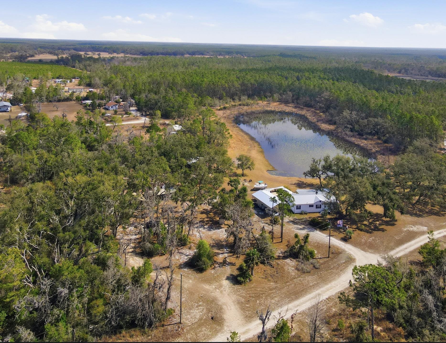 15942 Shell Drive Perry, FL 32348 - Photo 4 of 34