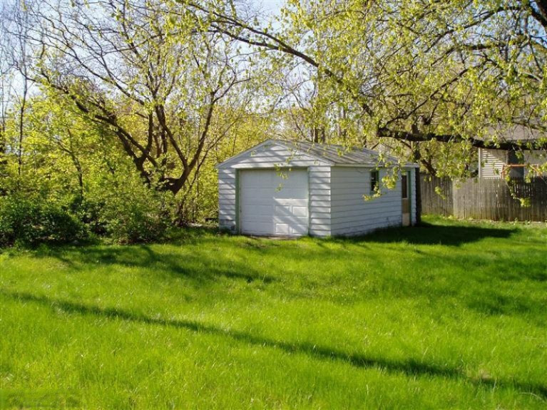 315 3rd Street Spring Lake, MI 49456 - Photo 4 of 10 Additional Photo