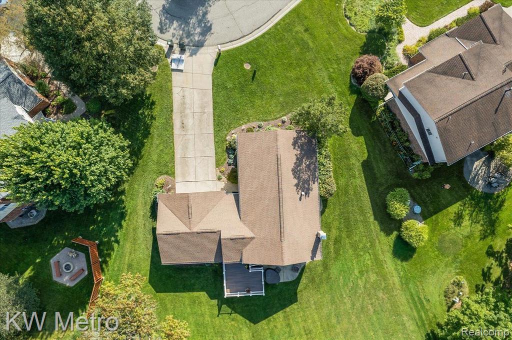 1411 Deerhurst Court Rochester Hills, MI 48307 - Photo 33 of 48