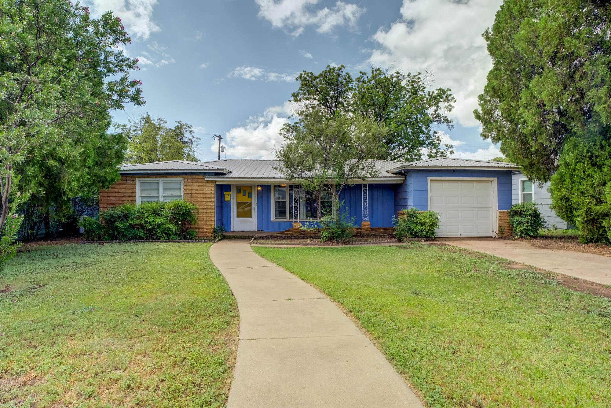 2605 40th Street Lubbock, TX 79413 - Photo 1 of 28 DSC08659_60_61_62_63