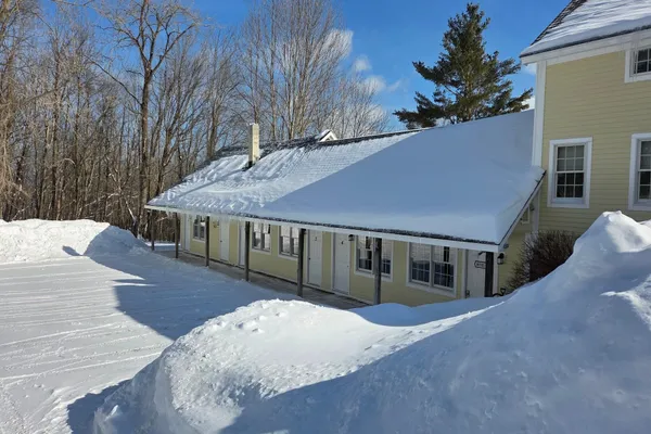 $995,000 | 2759 Highway 11, Peru, VT 05152