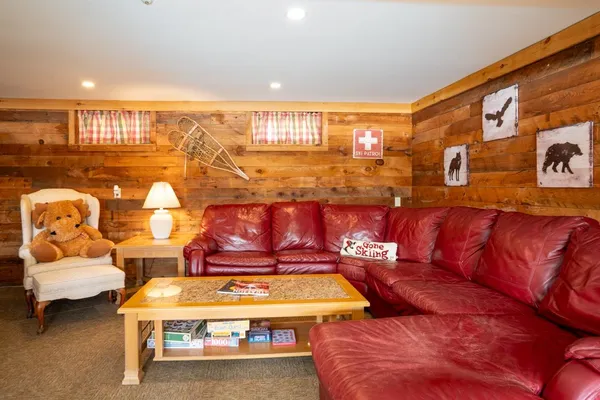$995,000 | 2759 Highway 11, Peru, VT 05152