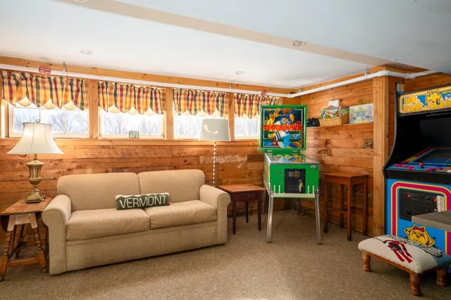 $1,075,000 | 2759 Highway 11, Peru, VT 05152