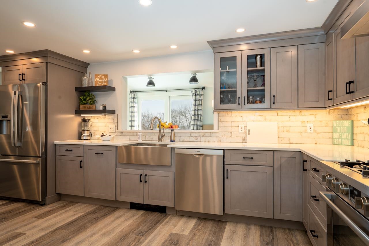 2759 Highway 11 Peru, VT 05152 - Photo 7 of 45