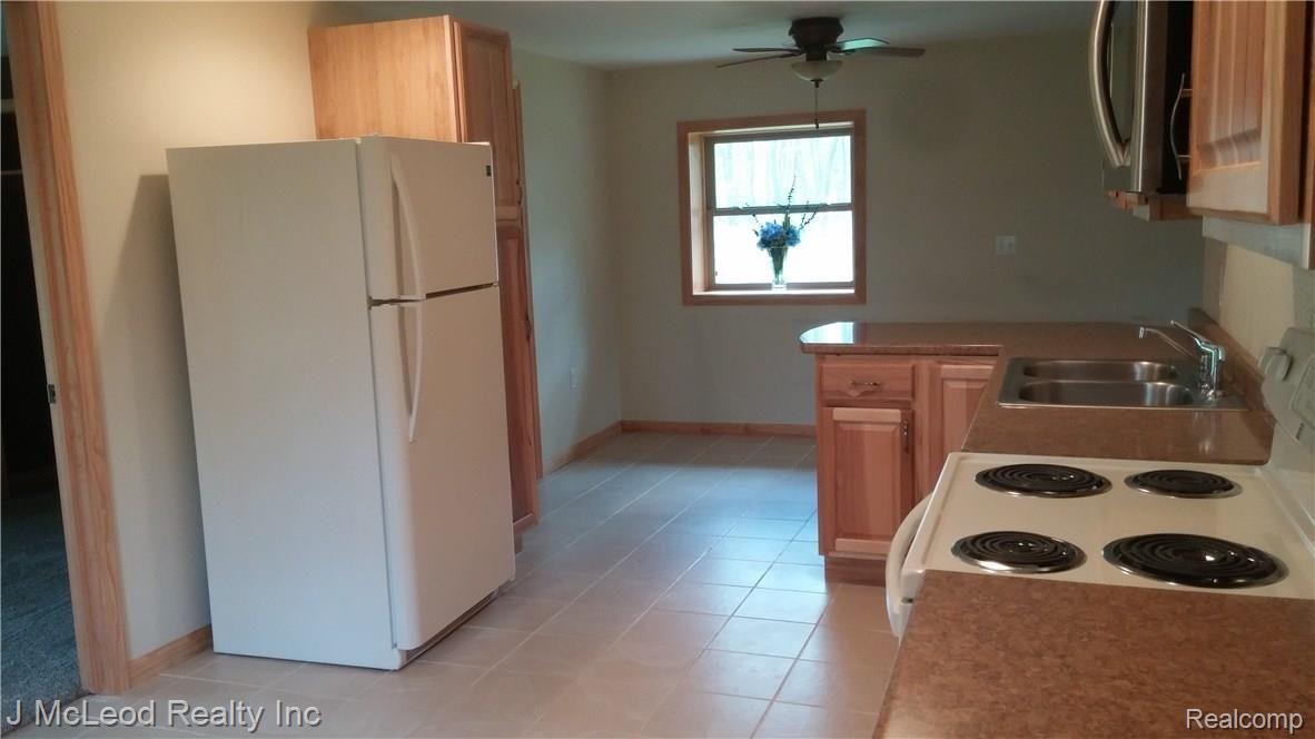 3931 Oak Road Vassar, MI 48768 - Photo 6 of 19 20170501_155456.jpg
