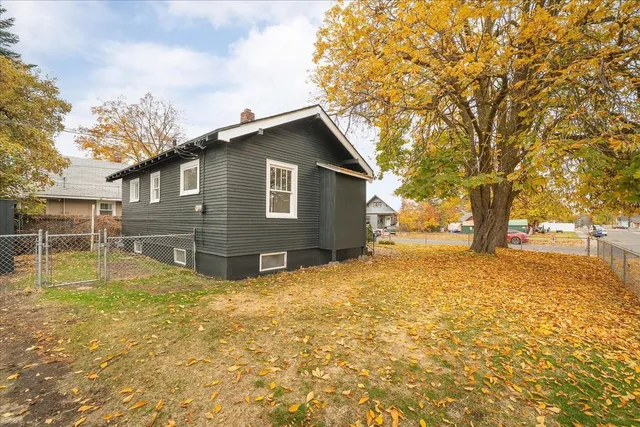 $269,500 | 1903 West Knox Avenue, Spokane, WA 99205