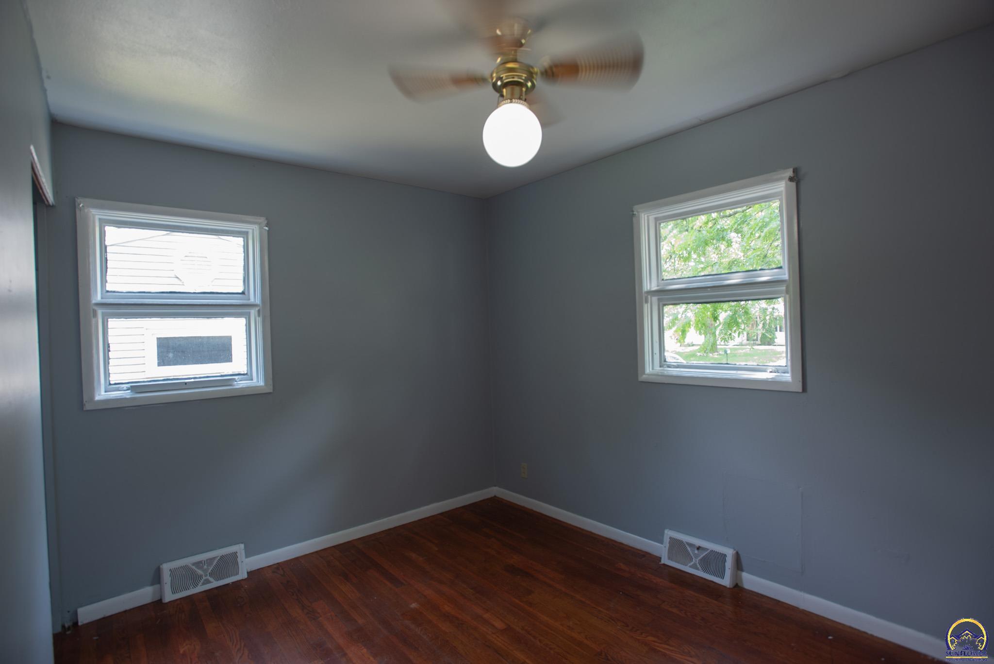 5518 Southwest Avalon Lane Topeka, KS 66604 - Photo 18 of 28