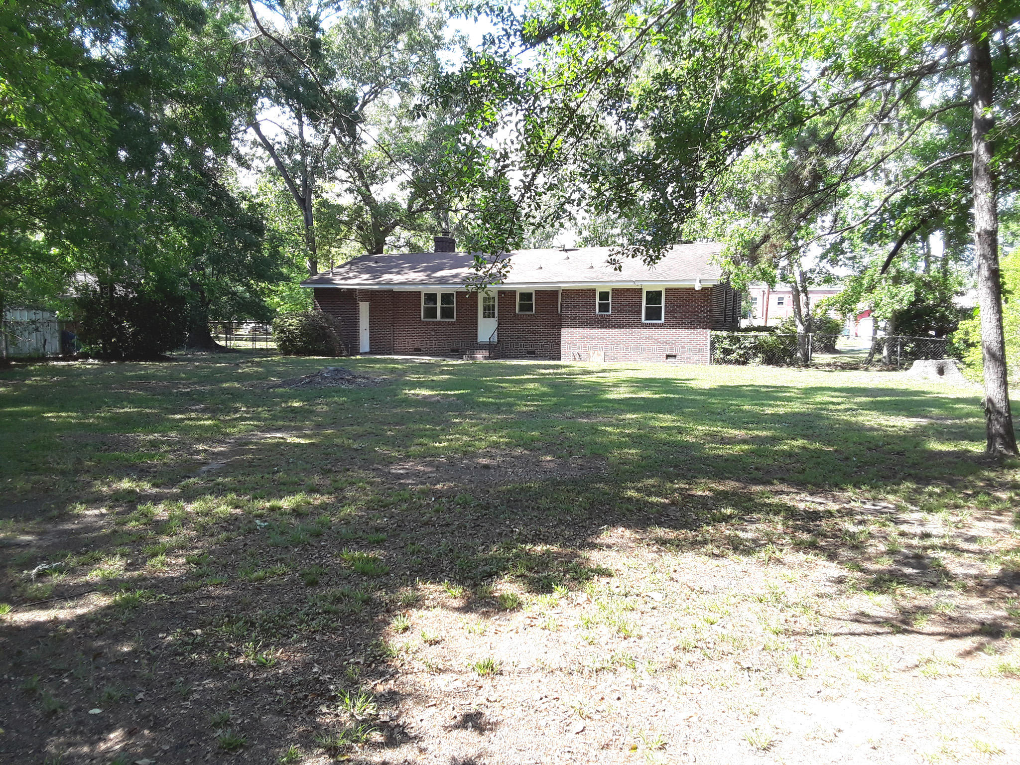 2935 Bolton Road Charleston, SC 29414 - Photo 3 of 25 Huge Fenced Back Yard!