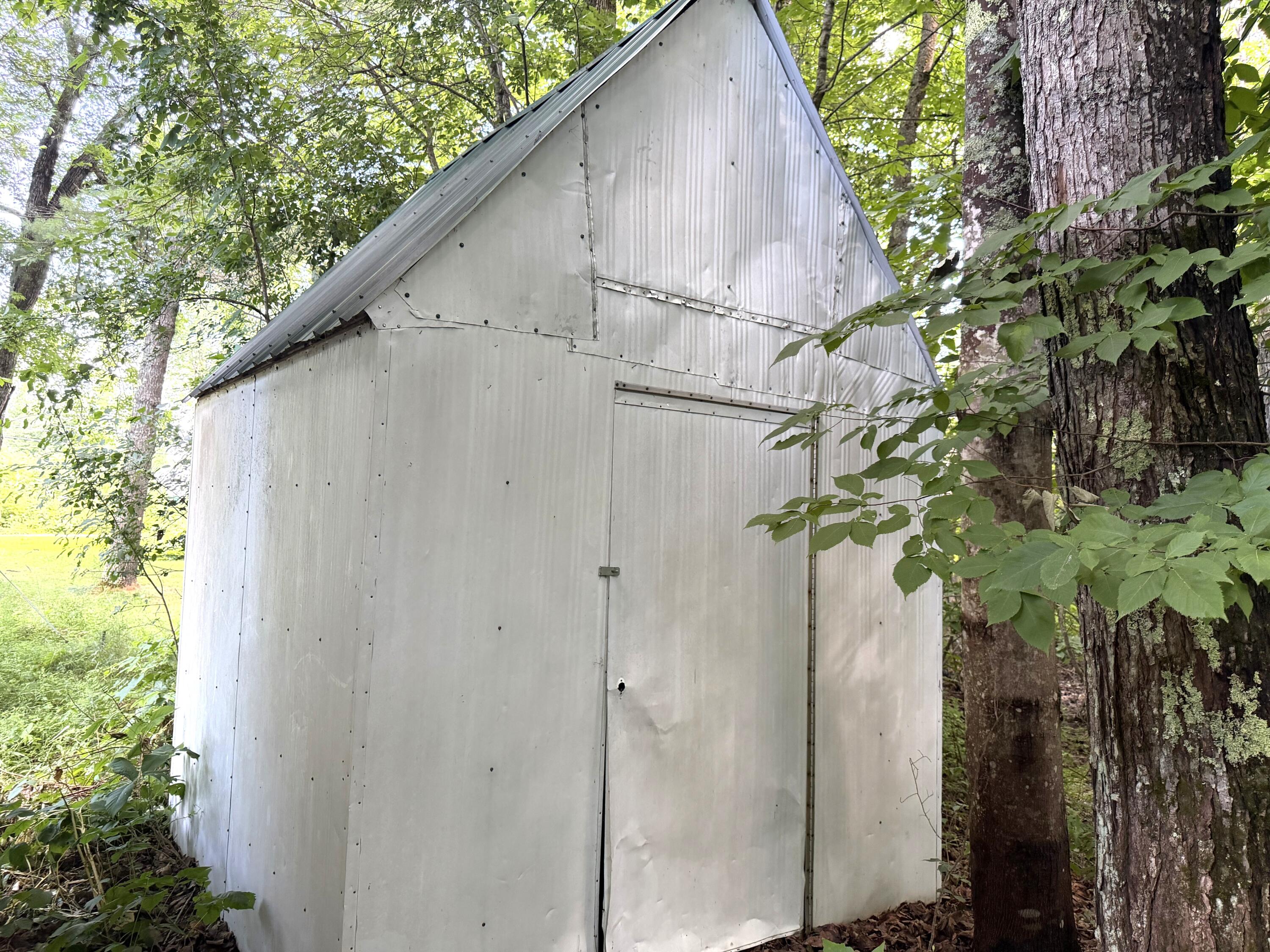 327 Middle Road Oakland, ME 04963 - Photo 37 of 38 33