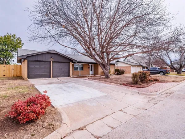 $2,100 | 2008 10th Street, Brownwood, TX 76801