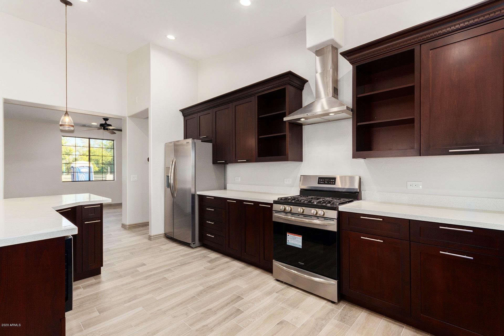 925 West Gregory Road Phoenix, AZ 85041 - Photo 14 of 37 Kitchen View C